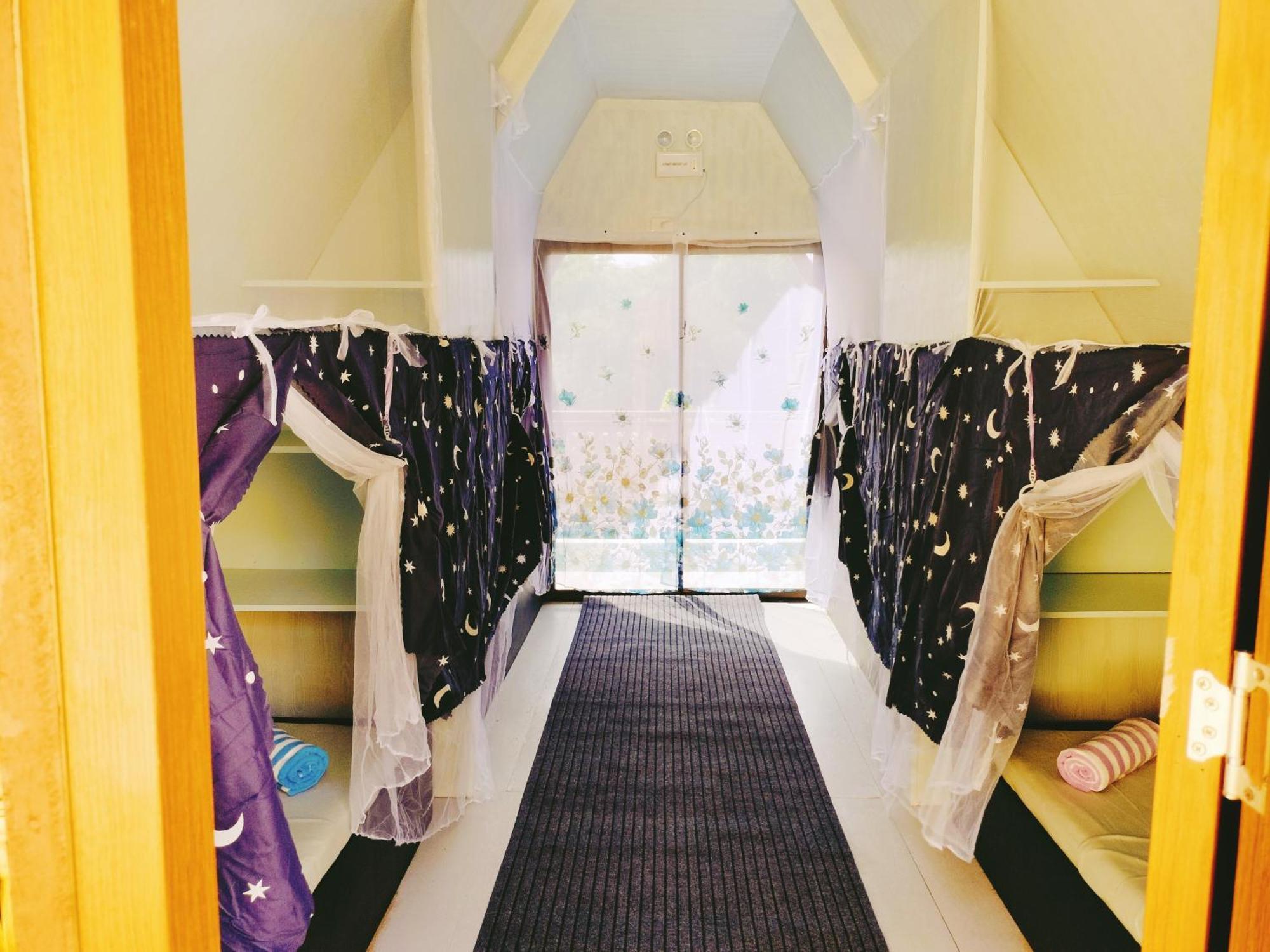 Riu Del Mar Hostel Dauis Kültér fotó