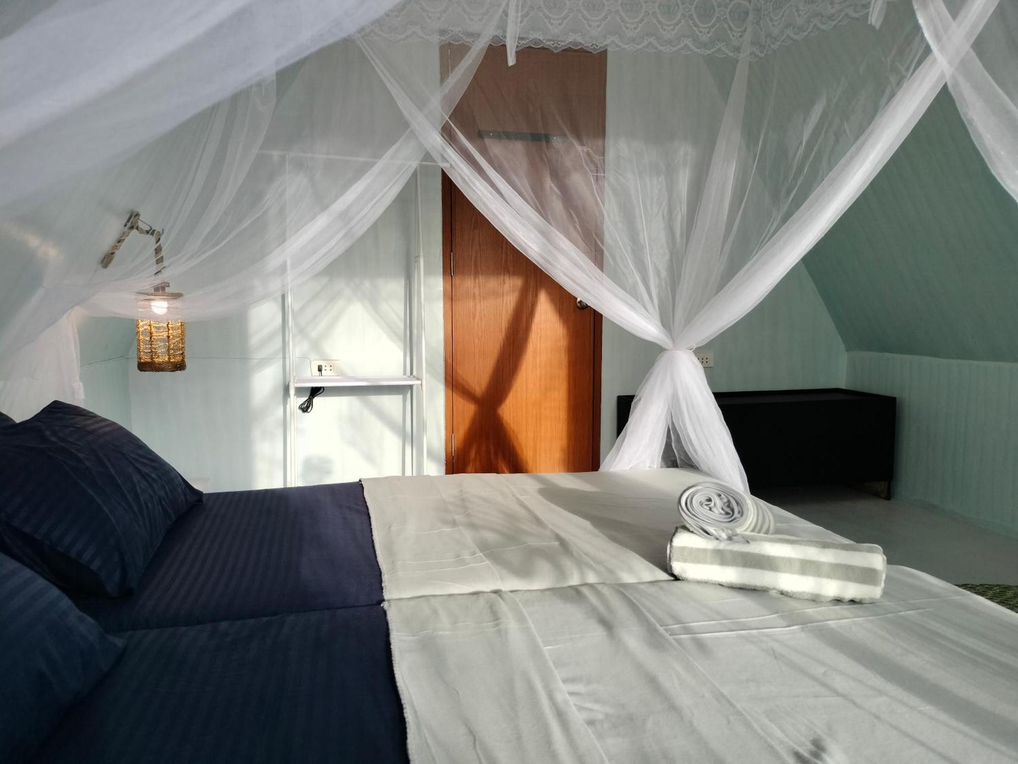 Riu Del Mar Hostel Dauis Kültér fotó