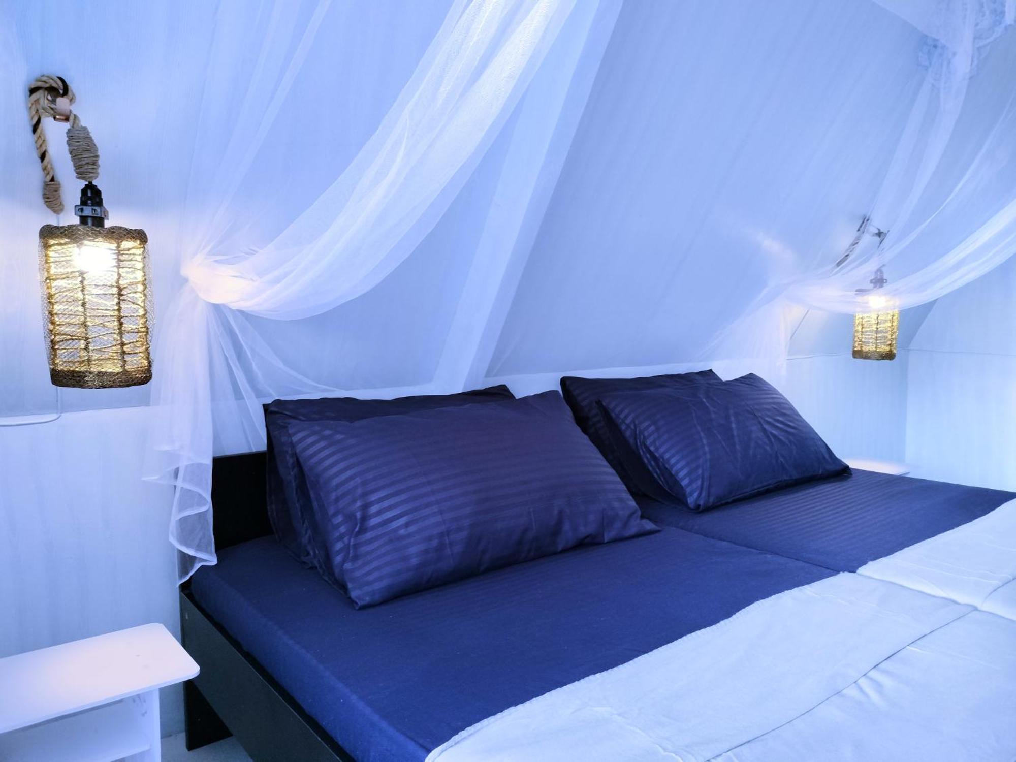Riu Del Mar Hostel Dauis Kültér fotó
