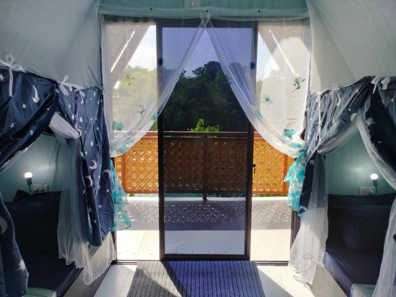 Riu Del Mar Hostel Dauis Kültér fotó
