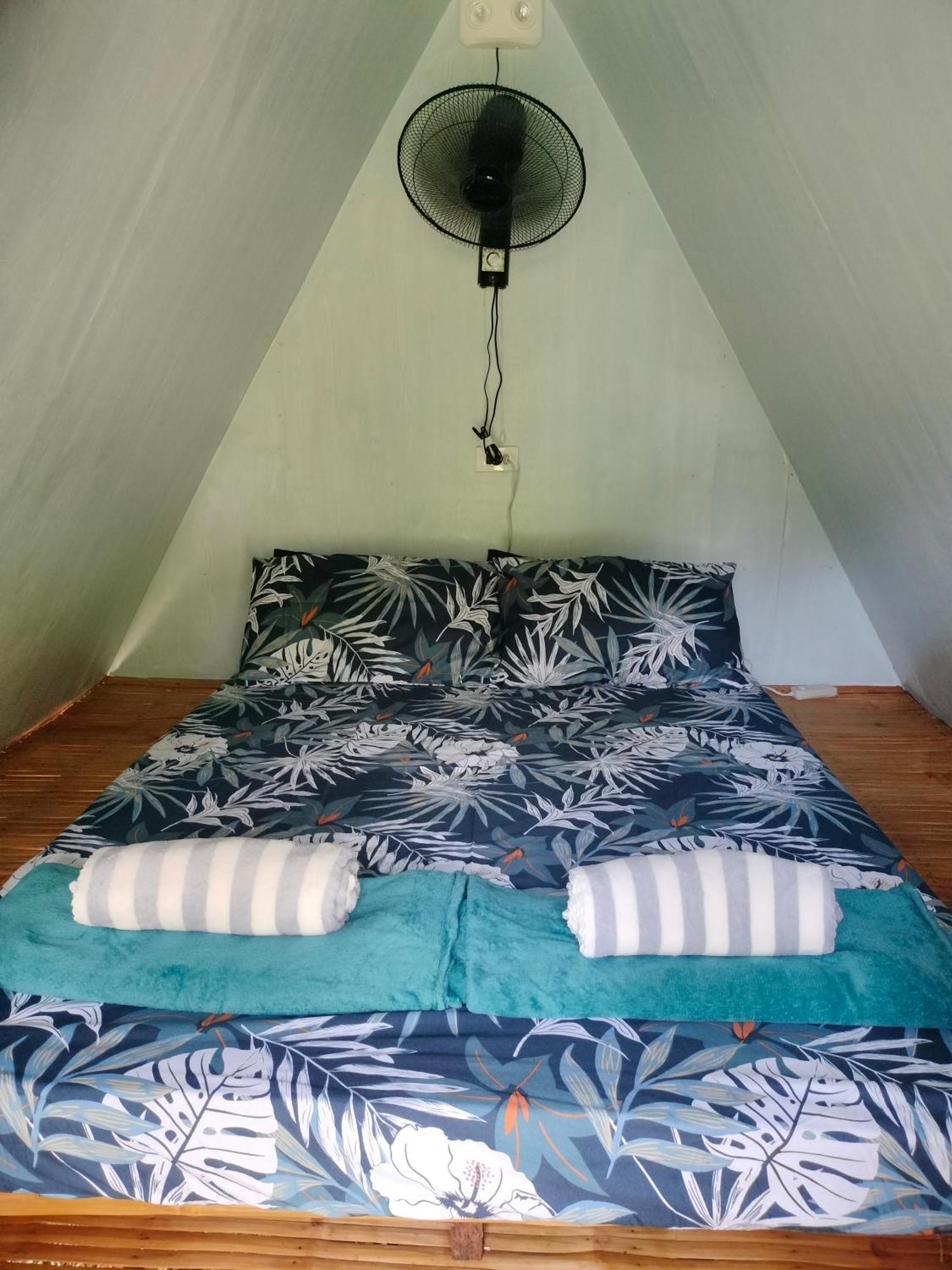 Riu Del Mar Hostel Dauis Kültér fotó