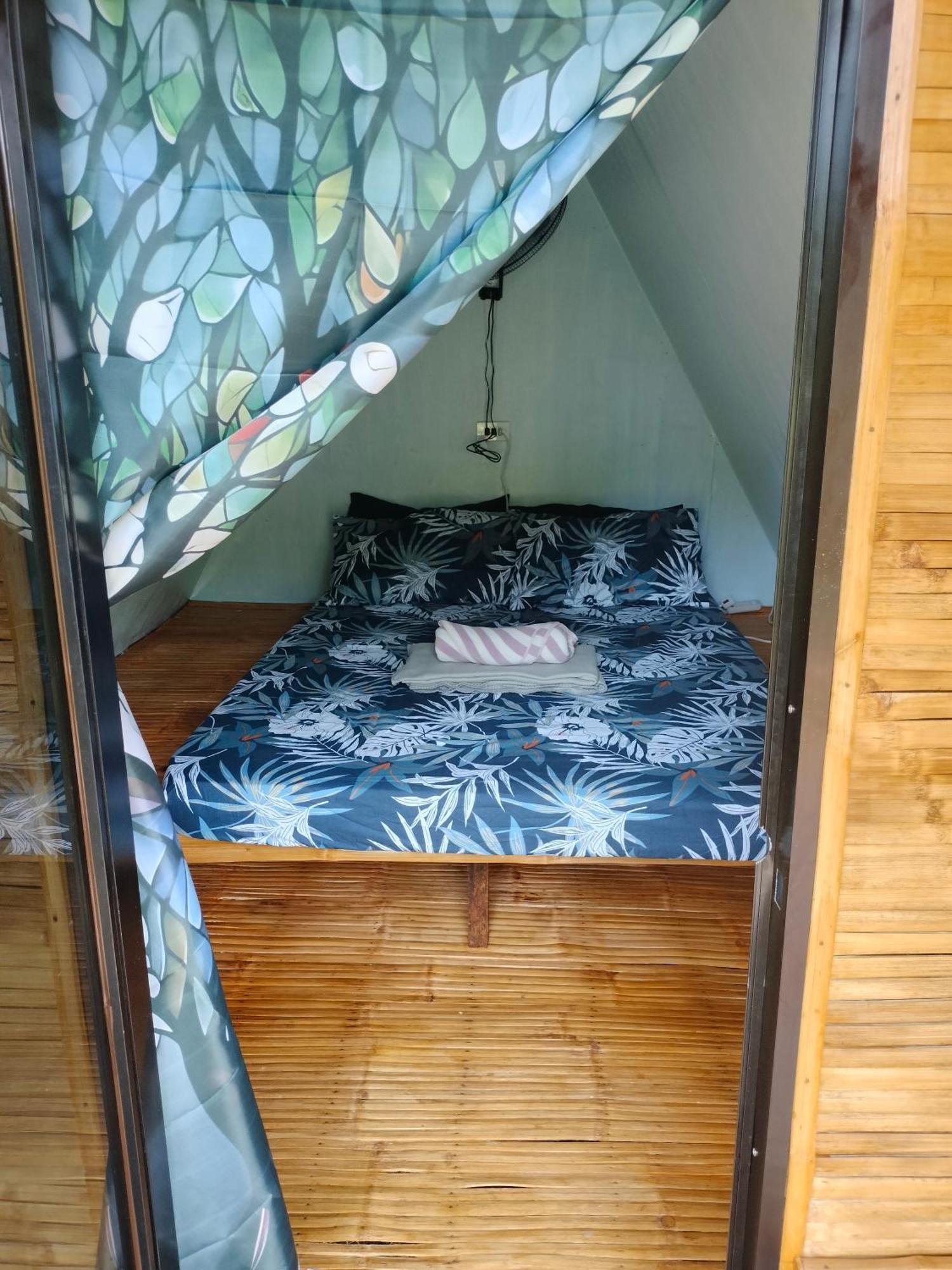 Riu Del Mar Hostel Dauis Kültér fotó